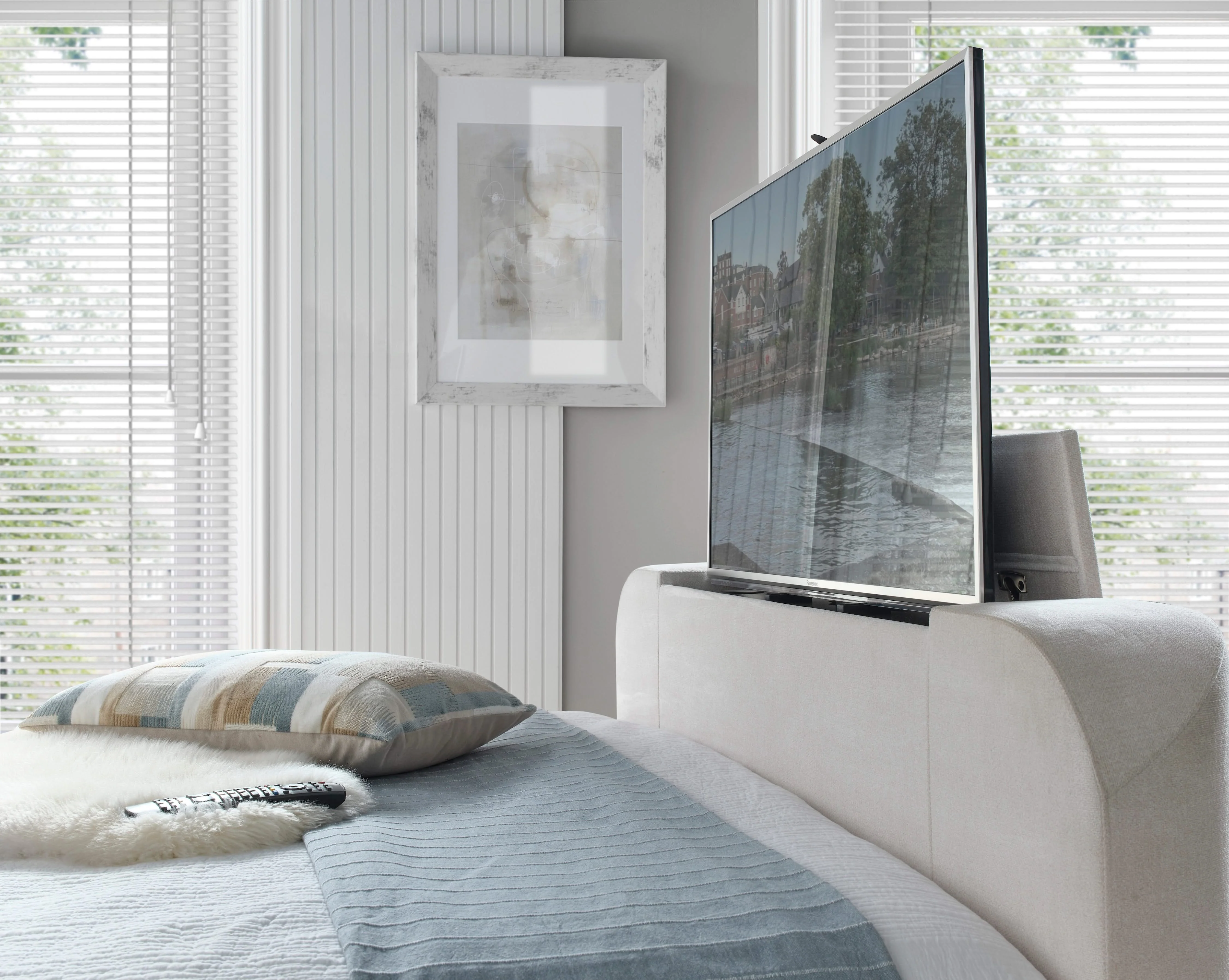 Arla Ottoman TV Bed in Luxury Cream - Image 5