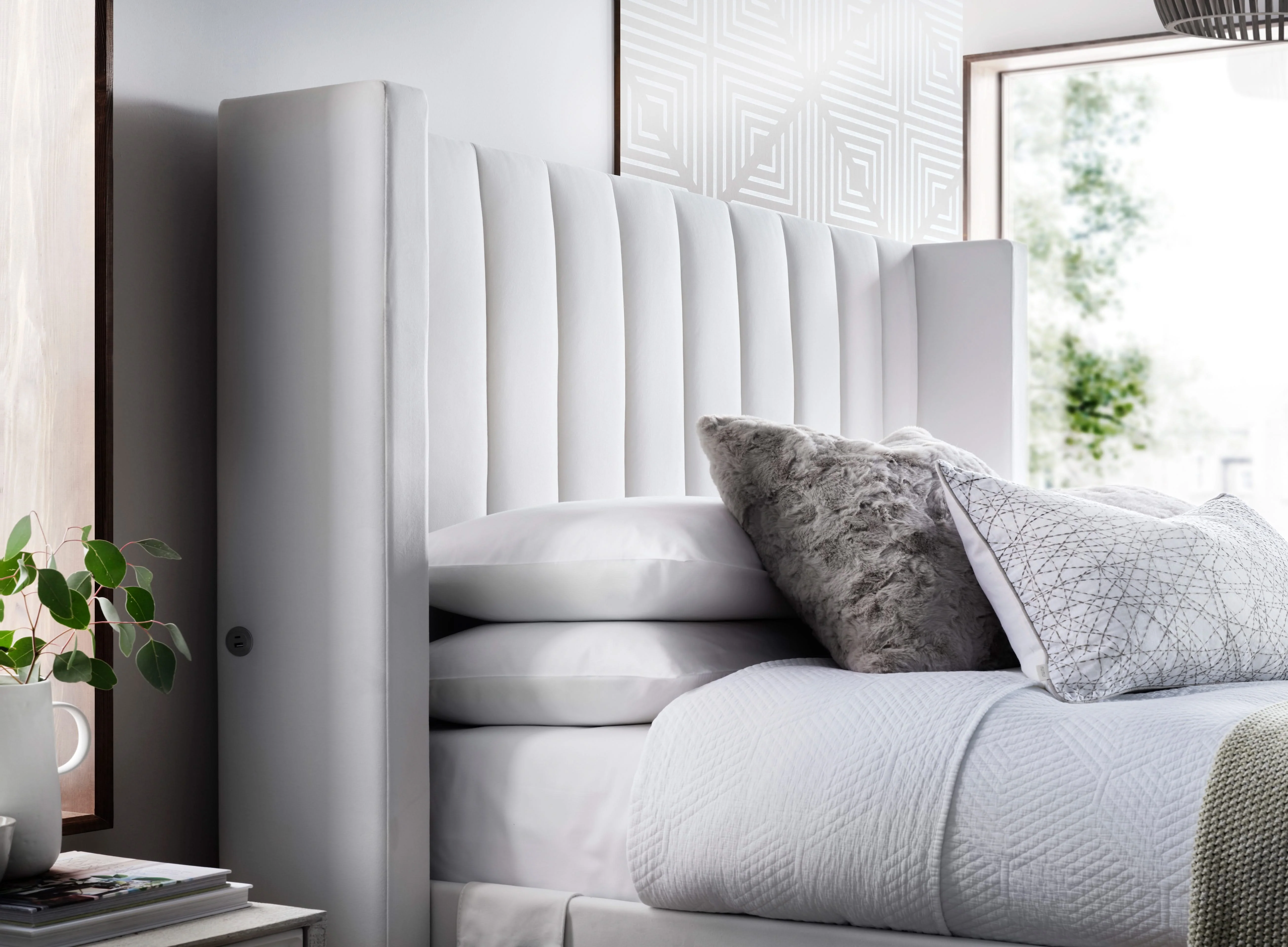 Astra Ottoman TV Bed in Cream Velvet - Image 11