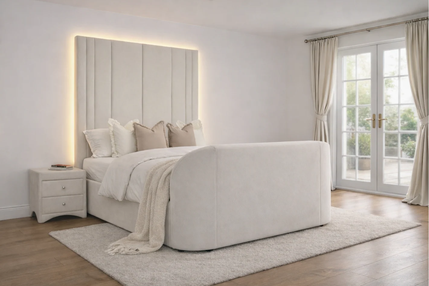 EX Display Salisbury Ottoman TV Bed in Cream Velvet - Image 4