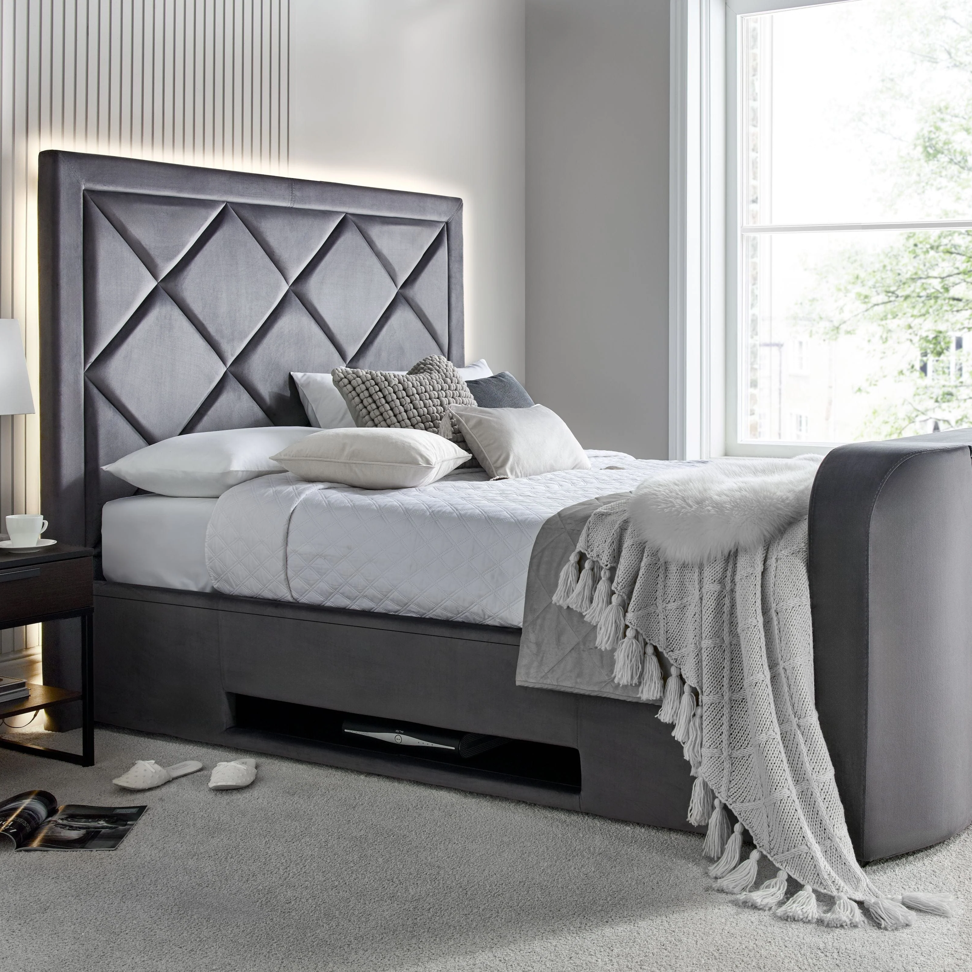 Stanford 4.1 Soundbar Grey Velvet Ottoman TV Bed - Image 3