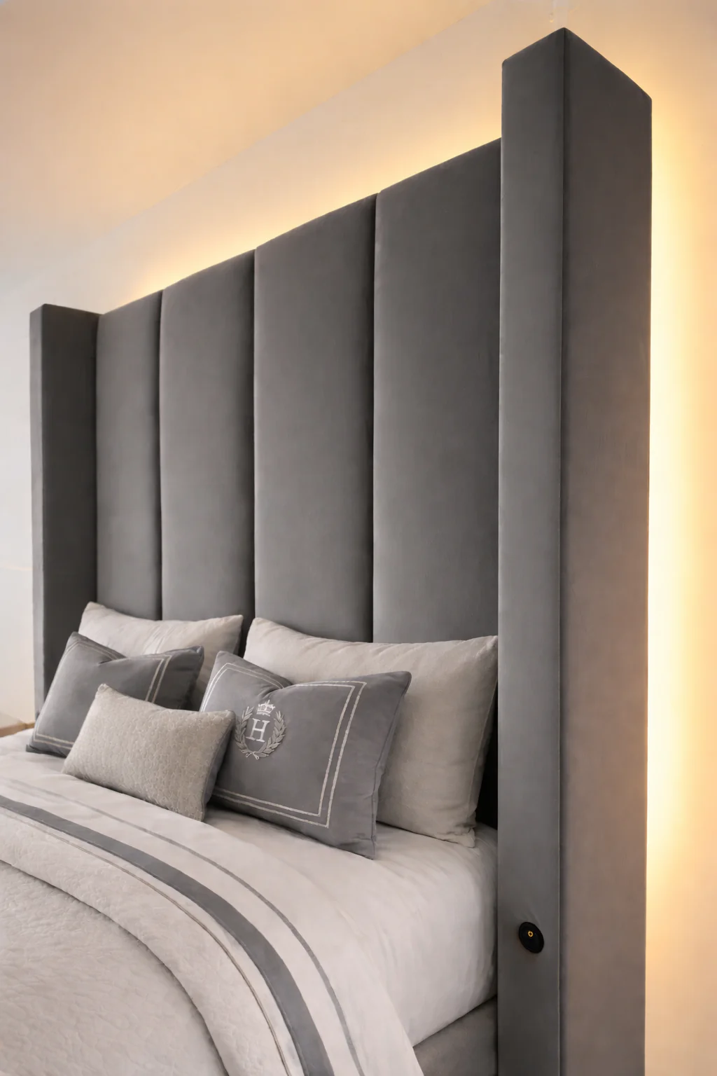 Hampton True Sound 5.1 Grey Velvet Ottoman TV Bed - Image 5