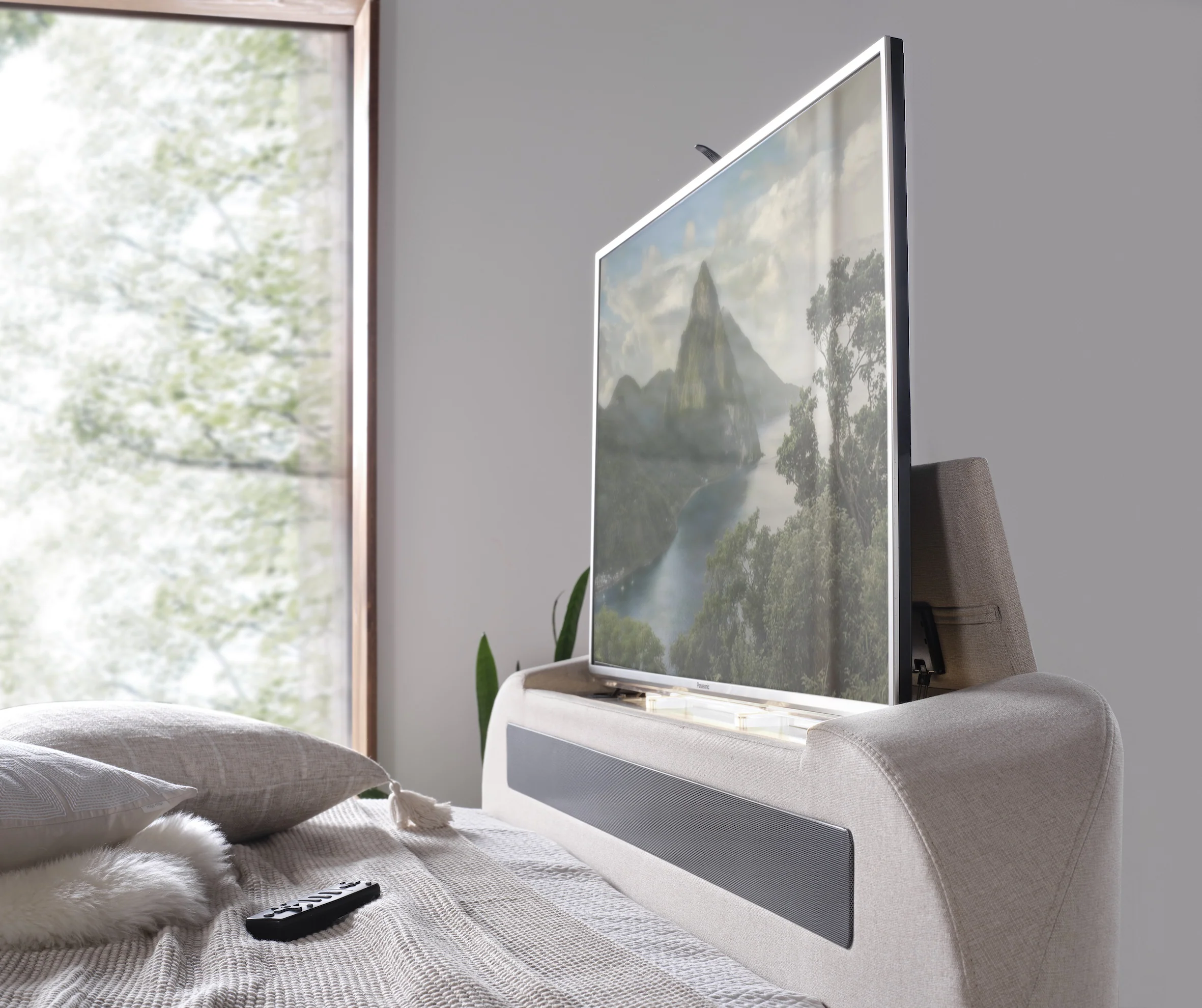 Immerse True Sound 5.1 TV Bed in Oatmeal - Image 4