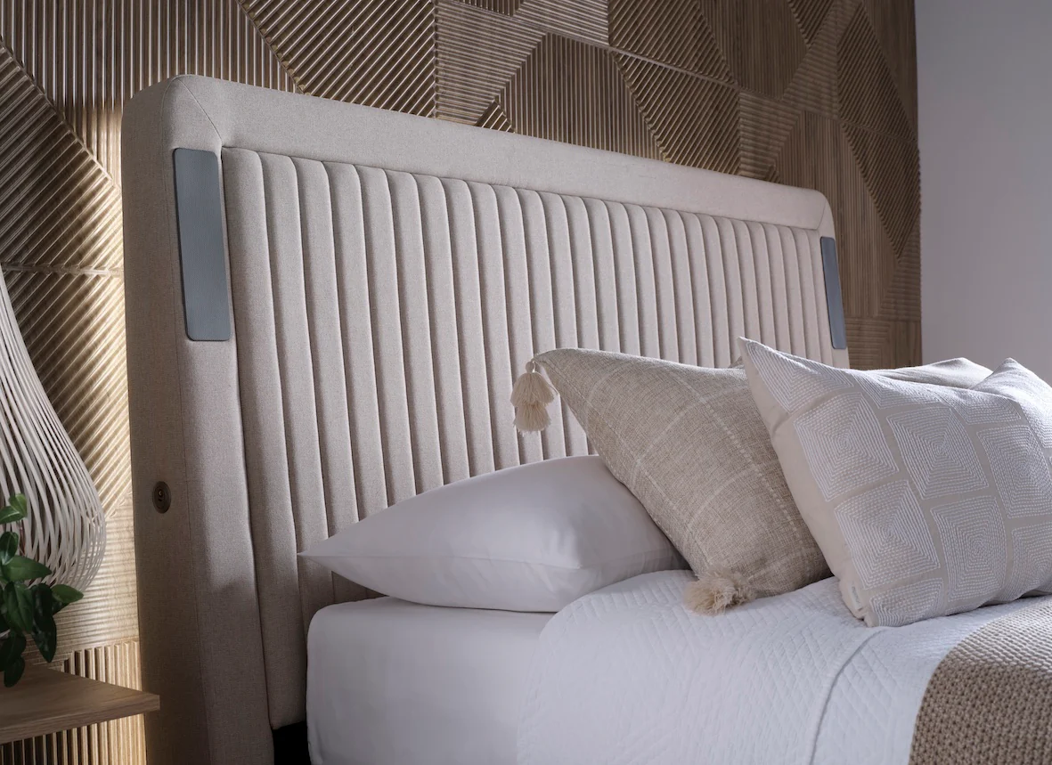 Immerse True Sound 5.1 TV Bed in Oatmeal - Image 7